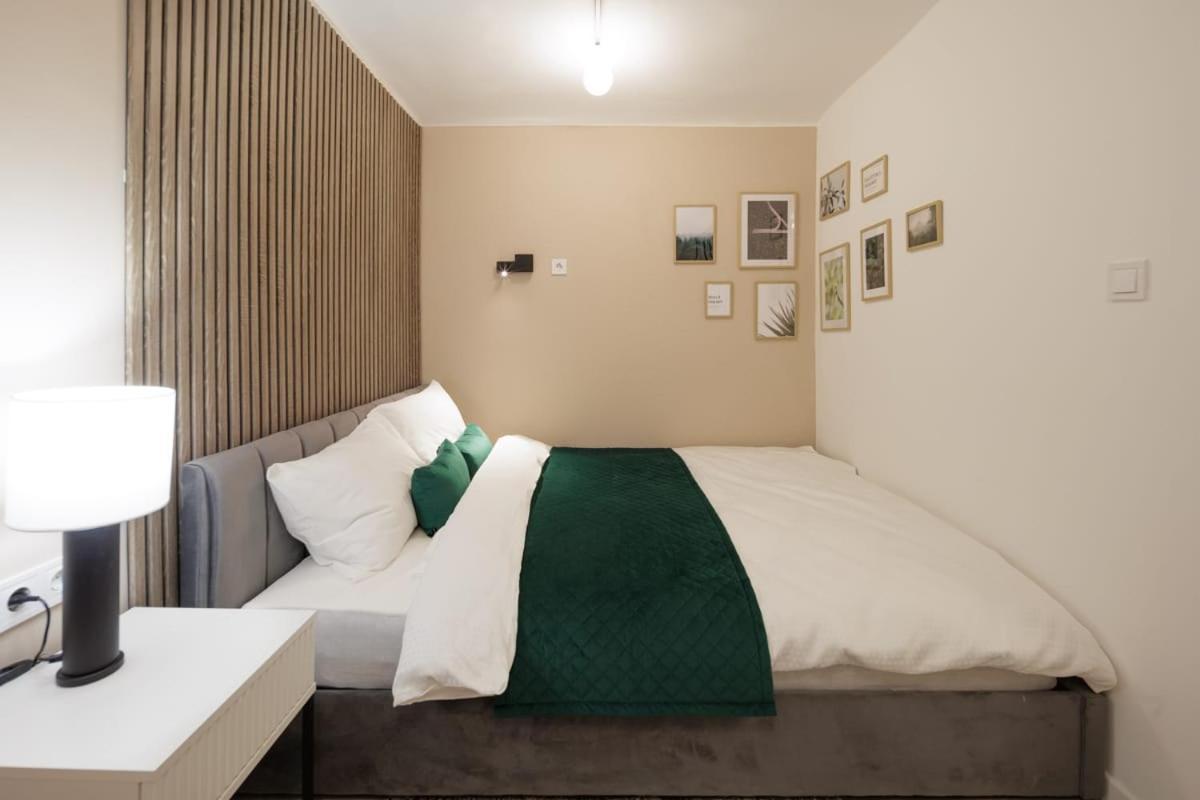 Appartamento The Urban Chill Spot Harsfa Street Budapest Esterno foto